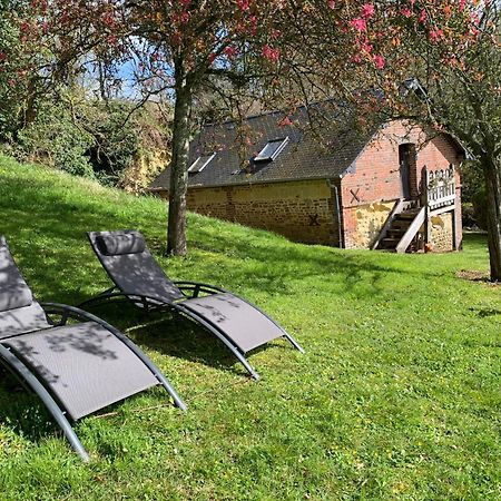 Gite "Le Refuge" Dans Un Domaine De 7Ha Au Calme Vimoutiers 외부 사진