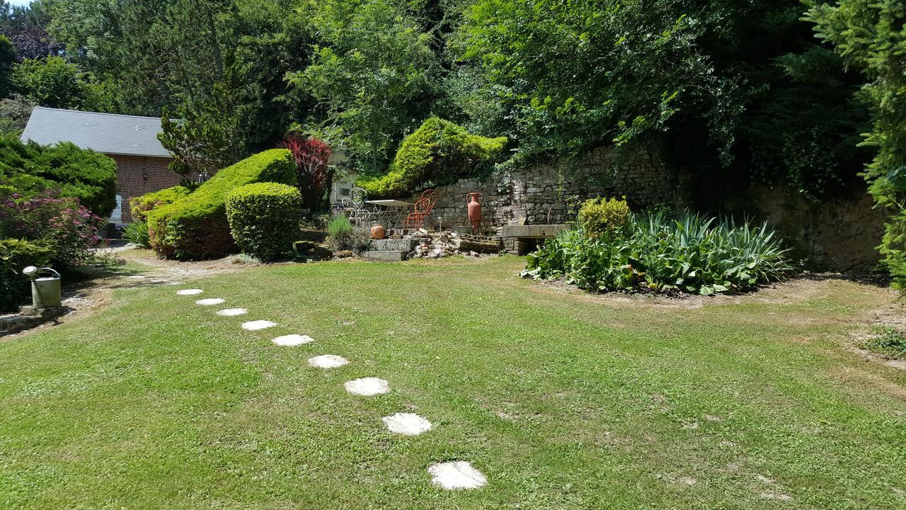 Gite "Le Refuge" Dans Un Domaine De 7Ha Au Calme Vimoutiers 외부 사진